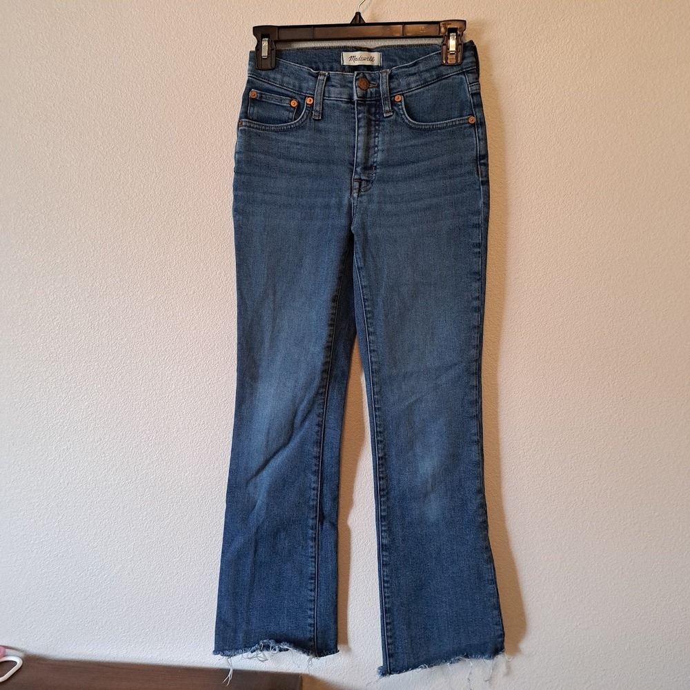 Madewell Mid-Rise Kick Out Jeans Blue Raw Hem Flare Denim Size 24